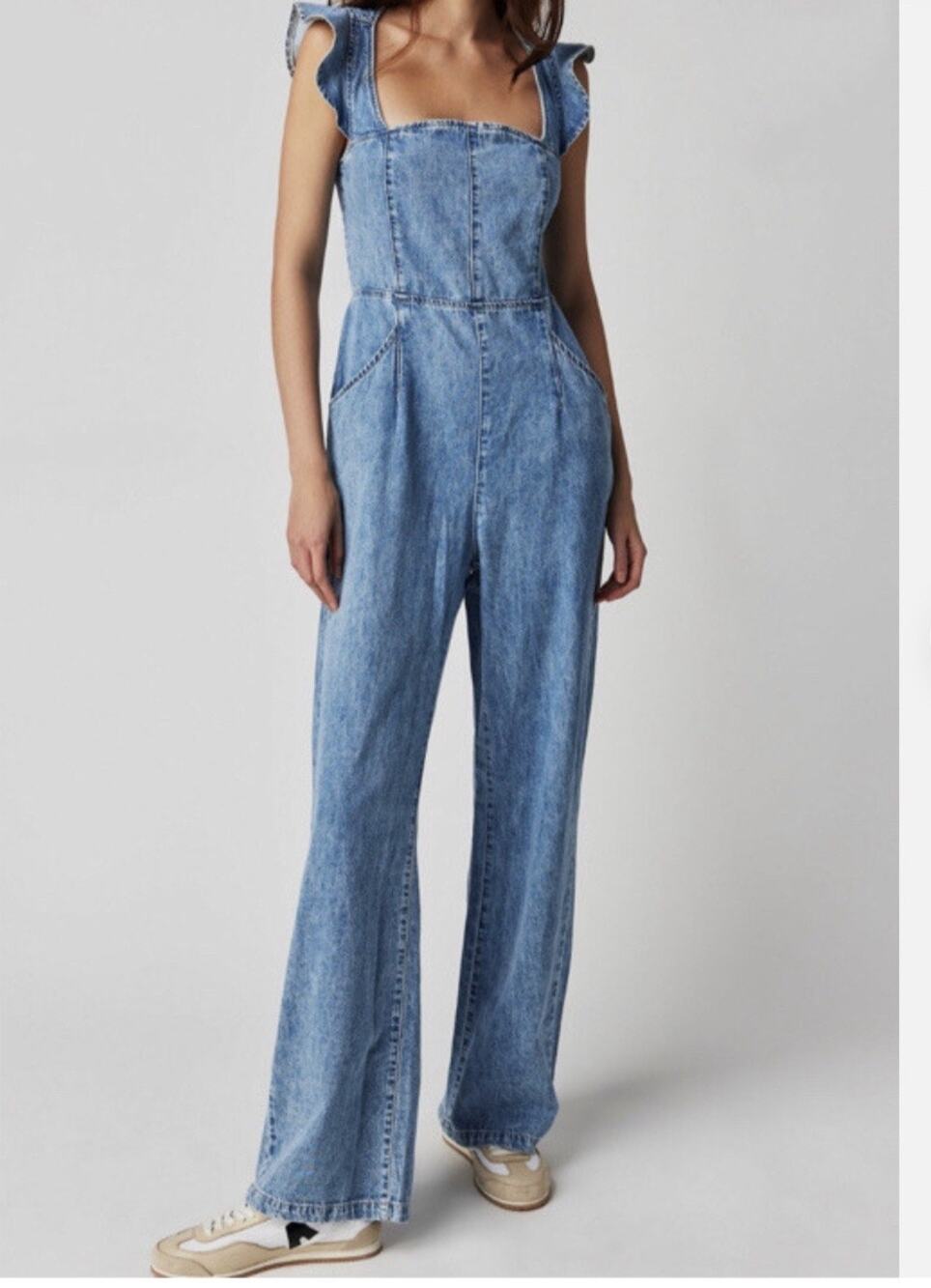 Free People We the free Women denim Backless ruffle sleeve jumpsuit Sz. Medium
